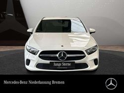 Weiß Gebraucht 2022 Mercedes A180 Style Limousine | 22.890 € (Guter Preis)
