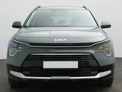 Grün Neu 2025 Kia Niro Spirit SUV | 37.590 € (Fairer Preis)