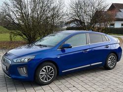 Blau Gebraucht 2020 Hyundai Ioniq Premium Kleinwagen | 17.900 € (Etwas zu teuer)