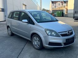 Silber Gebraucht 2006 Opel Zafira Edition Van / Kleinbus | 3.990 € (Teuer)