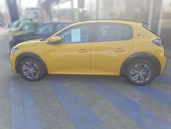 Metallic Gebraucht 2021 Peugeot e-208 Active Kleinwagen | 15.500 € (Fairer Preis)