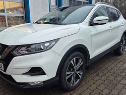 Weiß Gebraucht 2018 Nissan Qashqai Acenta SUV | 12.990 € (Fairer Preis)