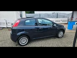 Blau Gebraucht 2025 Fiat Punto Kleinwagen | 3.950 €