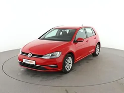 Rot Gebraucht 2018 VW Golf VII Advance Limousine | 12.340 € (Superpreis)