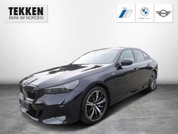 Schwarz Gebraucht 2025 BMW i5 M Sport Limousine | 65.990 €