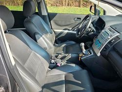 Grau Gebraucht 2008 Toyota Verso Van / Kleinbus | 4.800 € (Fairer Preis)