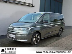 Grau Gebraucht 2023 VW T7 Style Van | 53.999 € (Fairer Preis)
