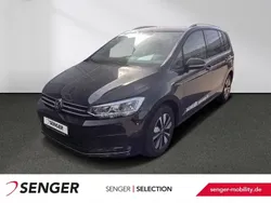 Schwarz Gebraucht 2023 VW Touran Move Van / Kleinbus | 34.490 € (Etwas zu teuer)