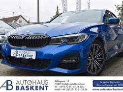 Blau Gebraucht 2021 BMW 320 M Sport Limousine | 26.990 € (Etwas zu teuer)