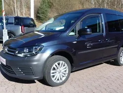 Blau (metallic) Gebraucht 2020 VW Caddy Van / Kleinbus | 24.990 € (Etwas zu teuer)