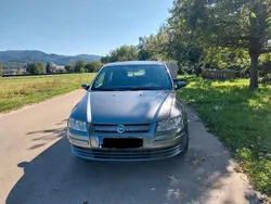 Grau Gebraucht 2006 Fiat Stilo Dynamic Limousine | 2.000 € (Teuer)