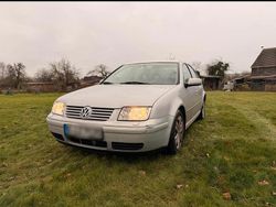 Silber Gebraucht 1999 VW Bora Limousine | 2.300 € (Fairer Preis)