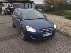 Blau Gebraucht 2008 Kia Ceed Kleinwagen | 3.000 €