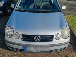 Silber Gebraucht 2001 VW Polo Kleinwagen | 700 € (Fairer Preis)