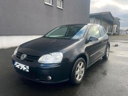 Schwarz Gebraucht 2007 VW Golf V Kleinwagen | 800 € (Superpreis)