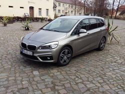 Silber Gebraucht 2015 BMW 218 Gran Tourer Sport Line Van / Kleinbus | 12.750 € (Guter Preis)