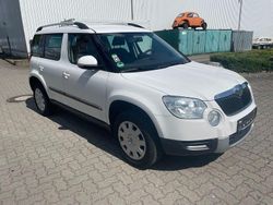 Weiß Gebraucht 2013 Skoda Yeti Plus Edition SUV | 3.850 €