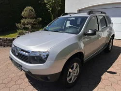 Grau Gebraucht 2013 Dacia Duster Lauréate SUV | 11.450 € (Teuer)