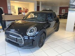 Midnight black metallic Gebraucht 2022 Mini ONE Classic Kleinwagen | 19.875 € (Fairer Preis)
