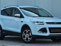 Weiß Gebraucht 2016 Ford Kuga Titanium SUV | 10.600 € (Superpreis)