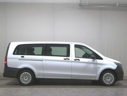 Weiss Gebraucht 2023 Mercedes Vito Van / Kleinbus | 30.980 € (Guter Preis)