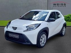 Schneeweiss Neu 2025 Toyota Aygo X Business Edition SUV | 17.890 € (Fairer Preis)