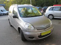 Grau Gebraucht 2005 Toyota Yaris Kombi | 1.500 € (Fairer Preis)