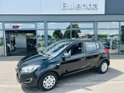 Schwarz Gebraucht 2014 Hyundai i20 Edition Limousine | 5.970 € (Etwas zu teuer)