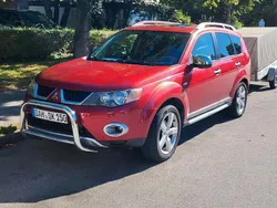 Rot Gebraucht 2009 Mitsubishi Outlander Intense SUV | 5.000 € (Fairer Preis)