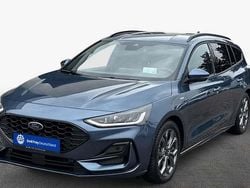 Blau Gebraucht 2024 Ford Focus ST-Line Kombi | 22.544 € (Superpreis)