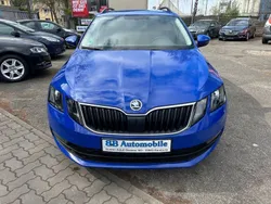 Blau Gebraucht 2019 Skoda Octavia Ambition Kombi | 12.990 € (Fairer Preis)