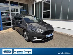 Magneticgrau metallic (grau) Gebraucht 2018 Ford Focus ST-Line Limousine | 14.980 € (Fairer Preis)