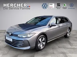 Grau Gebraucht 2024 VW Passat Business Kombi | 41.280 € (Etwas zu teuer)