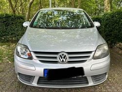 Silber Gebraucht 2005 VW Golf Plus Cross Comfortline Van / Kleinbus | 2.200 € (Superpreis)