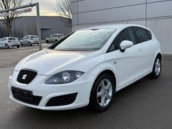 Weiß Gebraucht 2010 Seat Leon Reference Limousine | 1.799 € (Guter Preis)