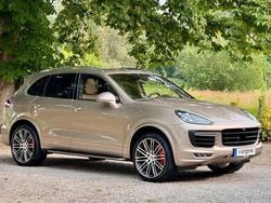 Gold Gebraucht 2015 Porsche Cayenne Turbo SUV | 54.990 €