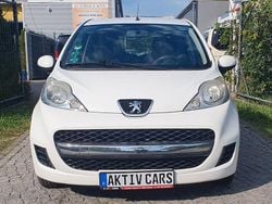 Weiß Gebraucht 2010 Peugeot 107 Filou Kleinwagen | 3.490 € (Fairer Preis)