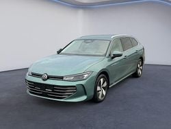 Maripositgrün metallic Gebraucht 2025 VW Passat Business Kombi | 33.970 € (Superpreis)