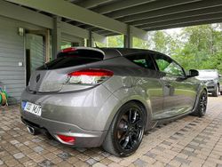 Grau Gebraucht 2015 Renault Mégane III Coupé | 18.200 € (Fairer Preis)