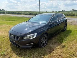 Schwarz Gebraucht 2013 Volvo V60 Momentum Kombi | 8.900 €