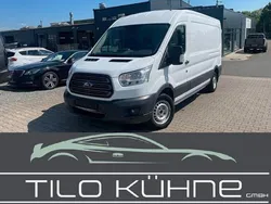 Weiß Gebraucht 2018 Ford Transit Trend Van / Kleinbus | 14.490 € (Guter Preis)