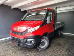Rot Gebraucht 2016 Iveco Daily Van / Kleinbus | 19.990 € (Etwas zu teuer)