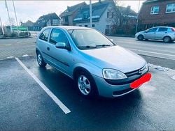 Silber Gebraucht 2001 Opel Corsa Kleinwagen | 1.250 € (Fairer Preis)