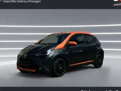 Grau Gebraucht 2020 Toyota Aygo Kleinwagen | 13.890 € (Fairer Preis)