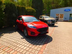 Lucidrot metallic Neu 2024 Ford Kuga ST-Line X SUV | 33.900 € (Superpreis)