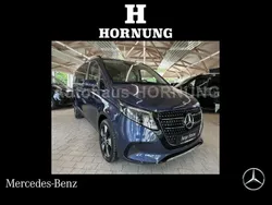 Sodalithblau met. Gebraucht 2024 Mercedes V300 Avantgarde Van / Kleinbus | 84.900 €