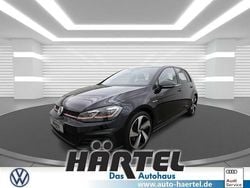 Deep black perleffekt, pearl effect Gebraucht 2018 VW Golf VII GTI Limousine | 20.800 € (Fairer Preis)