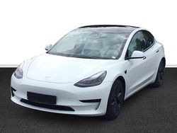 Weiß Gebraucht 2021 Tesla Model 3 Standard Range Plus Limousine | 22.133 € (Fairer Preis)