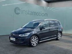 Schwarz Gebraucht 2024 VW Touran R-line Van / Kleinbus | 37.145 € (Fairer Preis)