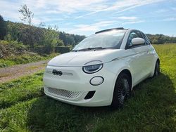 Weiß Gebraucht 2022 Fiat 500e Cabrio | 16.600 €